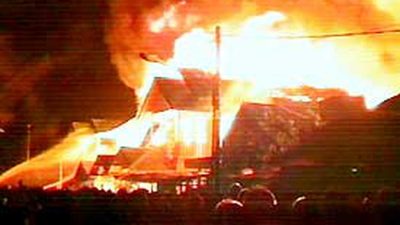 Kebakaran Hebat Blok B Belakang Pasar Limbur Raya Kotabaru Padam Dini Hari, Begini Cerita Pedagang Panik dan Khawatir Penjarahan