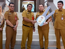 Pemkot Banjarbaru Serahkan Aset Daerah ke UPPD Samsat untuk Dukung Pelayanan Publik