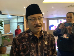 Mensos: ASN yang Liburan Saat WFH Jumat Bisa Turun Pangkat hingga Dipecat